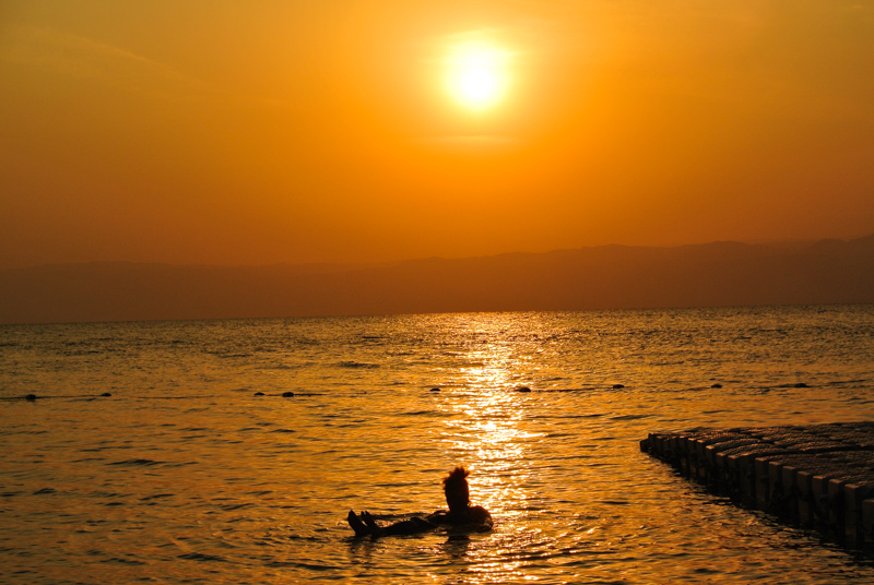 57 Sonnenuntergang am Toten Meer